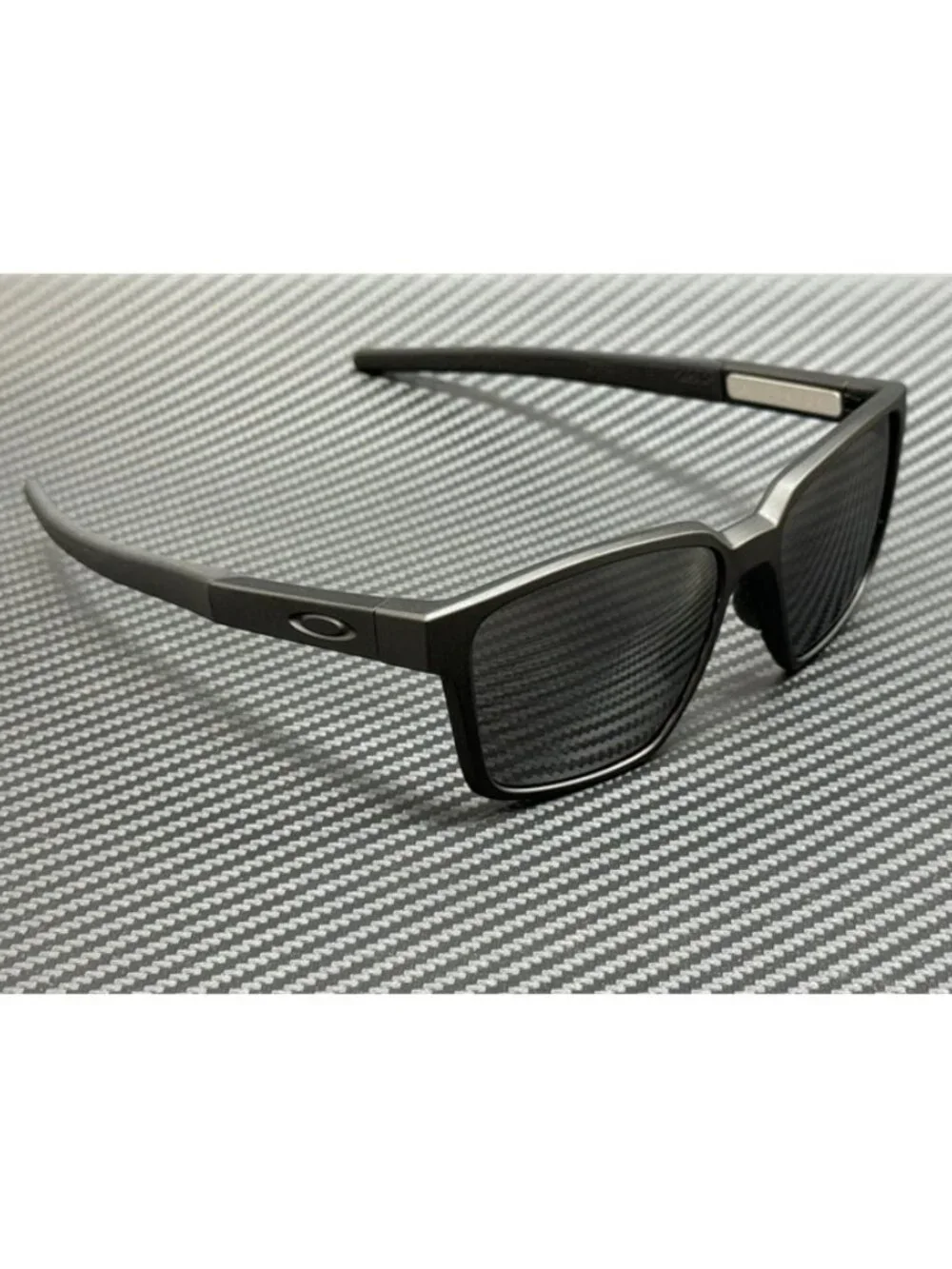 New Oakley Men Matte Black Sunglasses 57-16-146